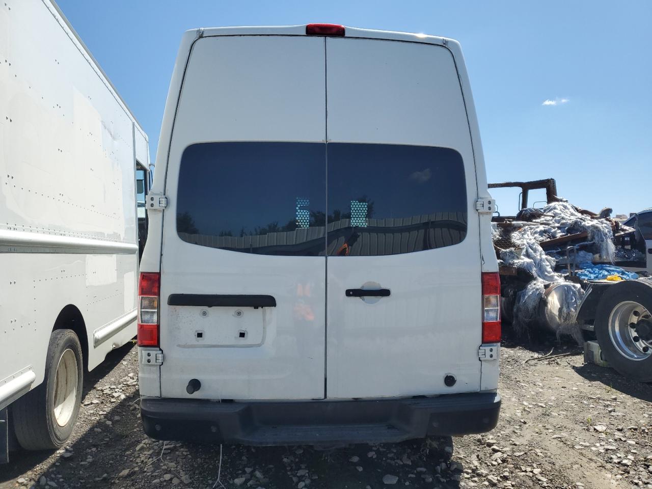 1N6BF0LY5GN811733 2016 Nissan Nv 2500 S