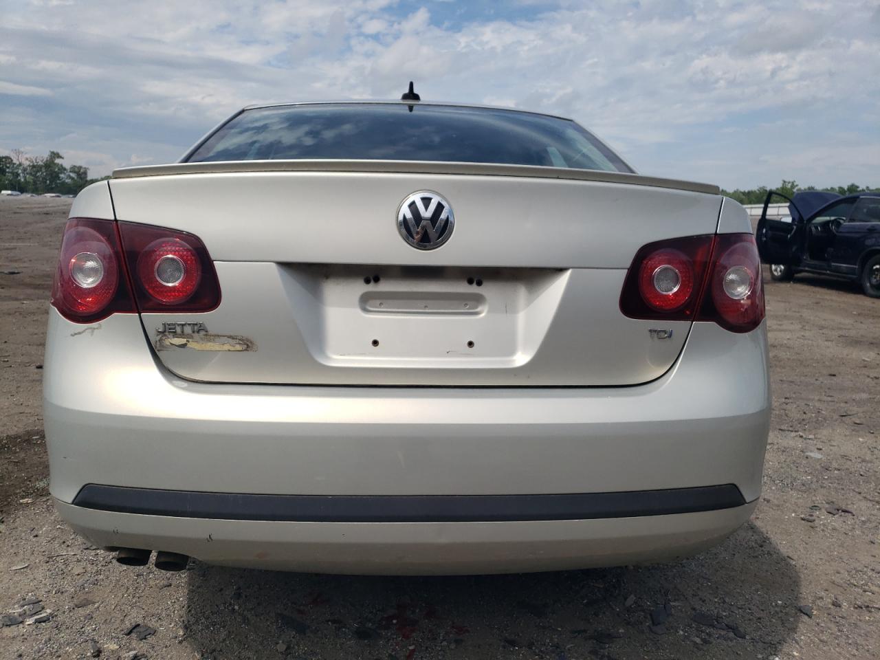 3VWRL7AJ0AM061102 2010 Volkswagen Jetta Tdi