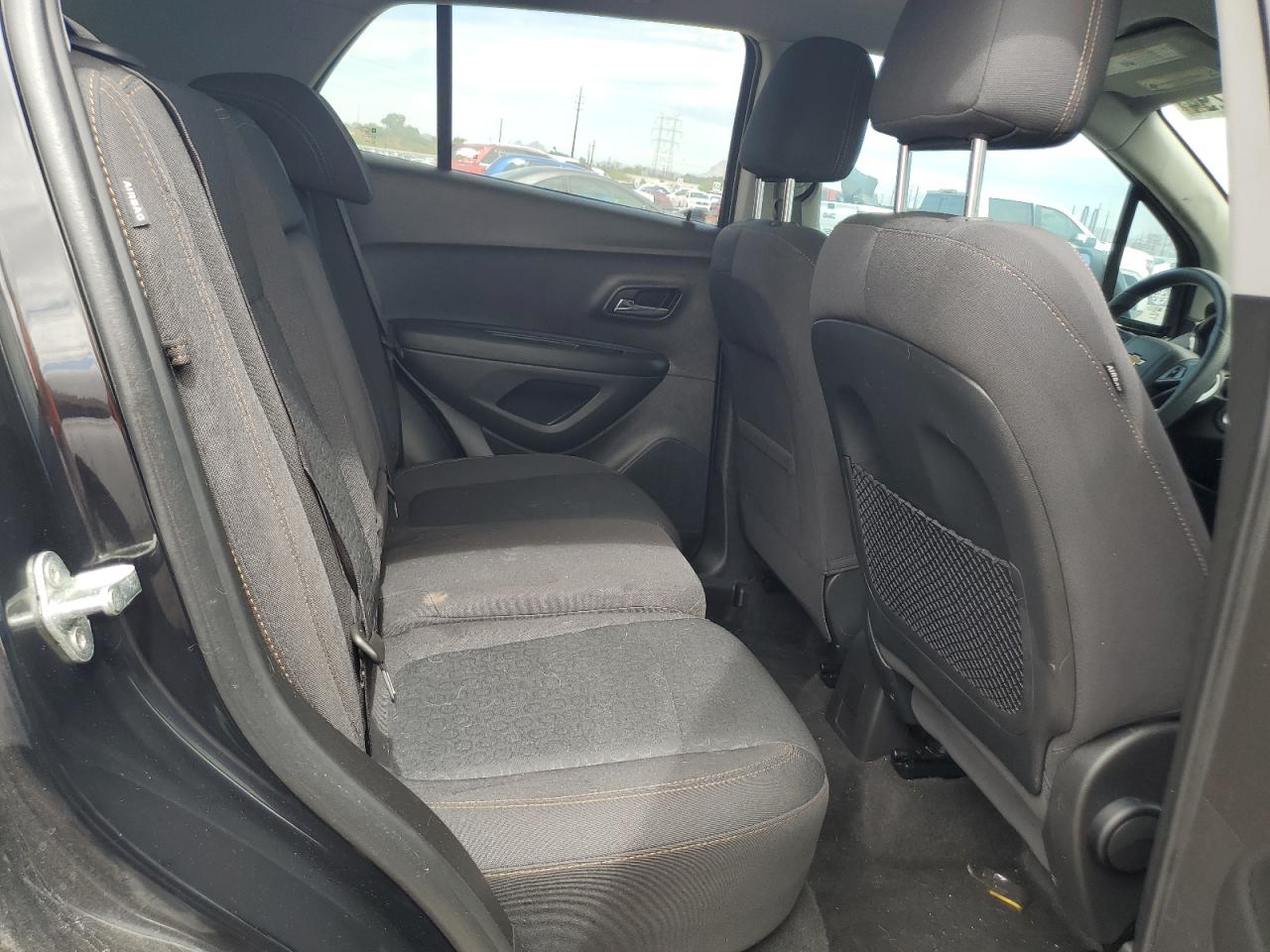 3GNCJKSB9LL326883 2020 Chevrolet Trax Ls