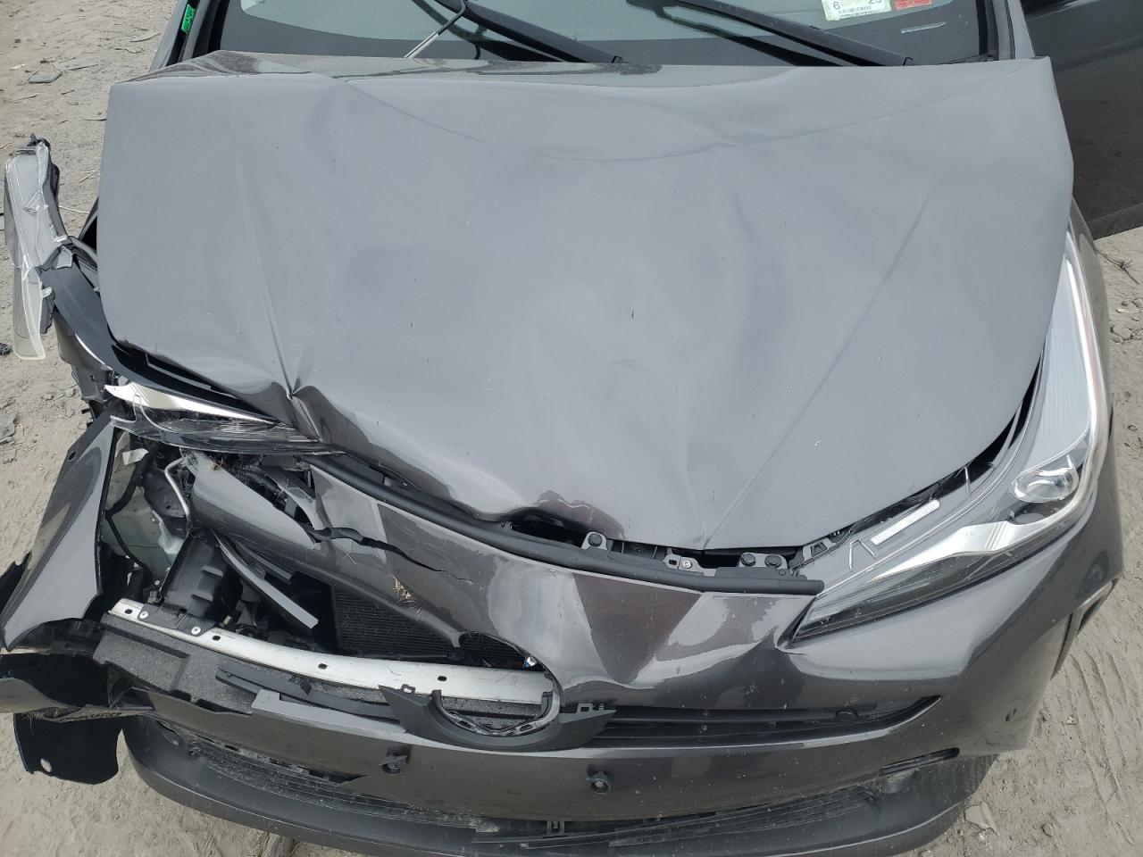 JTDL9RFU2K3010015 2019 Toyota Prius