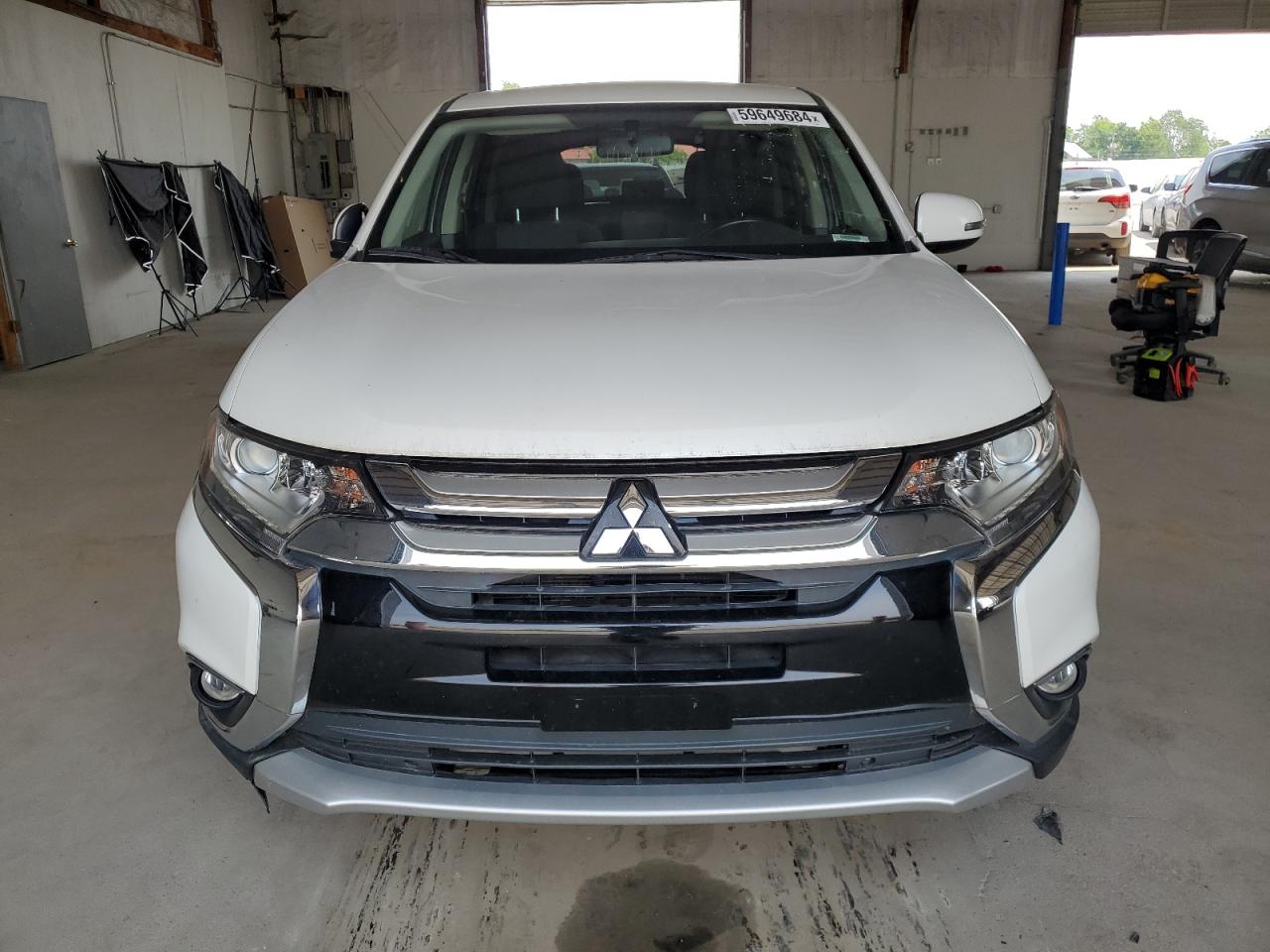 2018 Mitsubishi Outlander Se vin: JA4AD3A37JZ000622