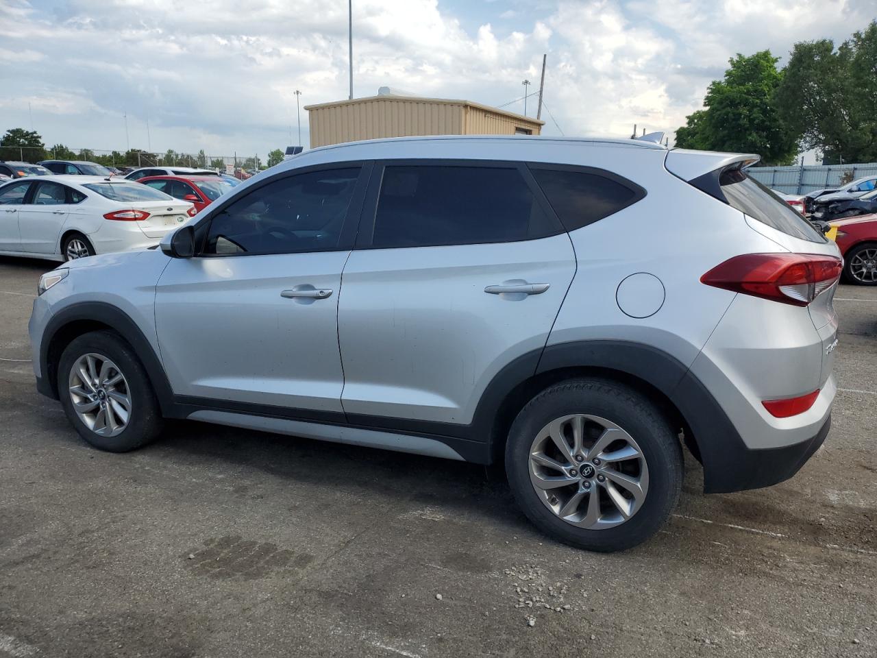 2018 Hyundai Tucson Sel vin: KM8J3CA42JU695781