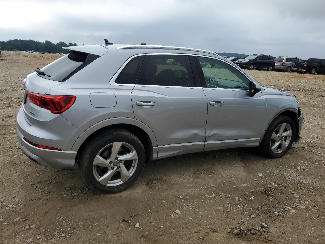 WA1AECF39L1058139 2020 Audi Q3 Premium