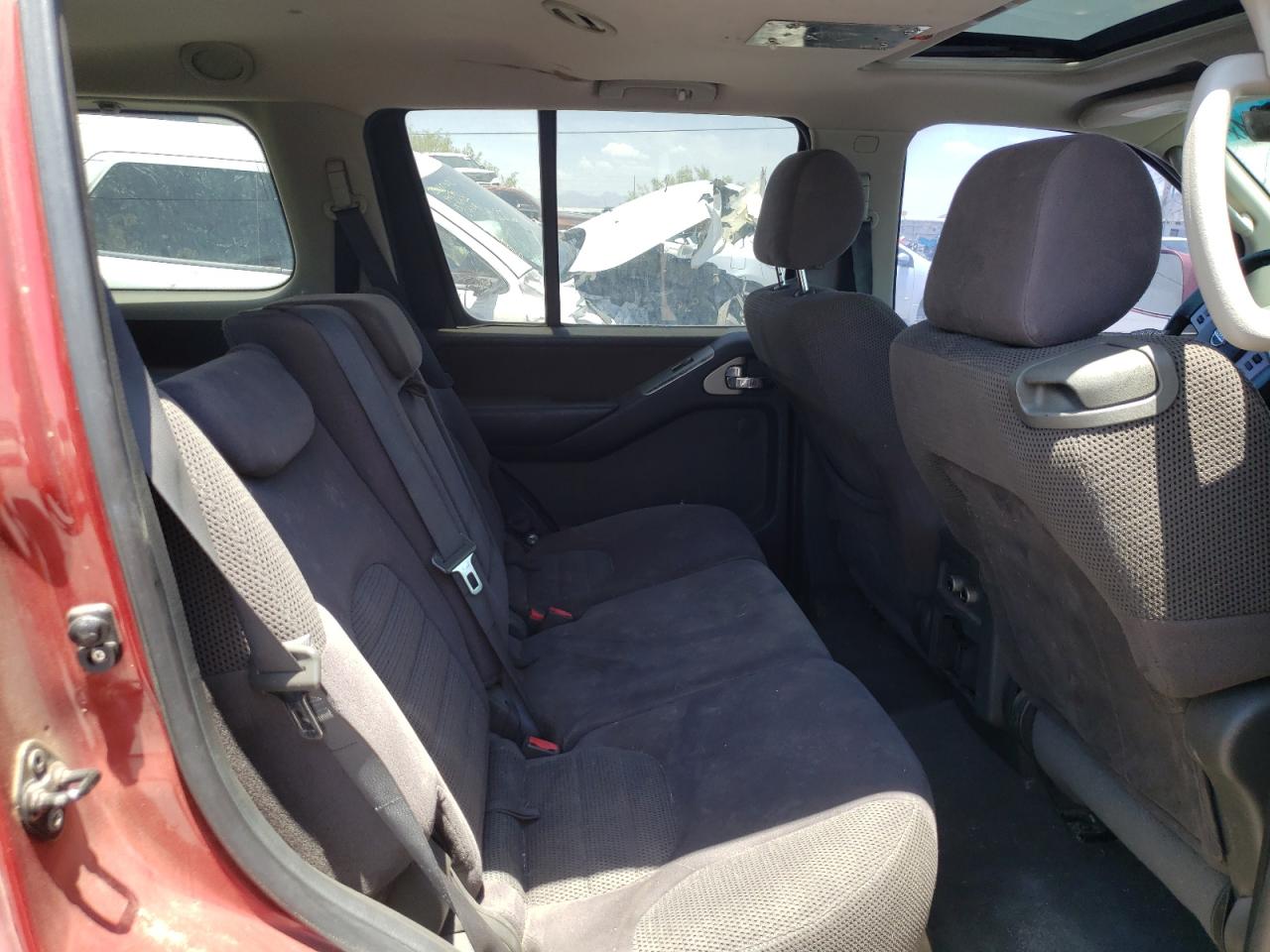 5N1AR18U45C787978 2005 Nissan Pathfinder Le