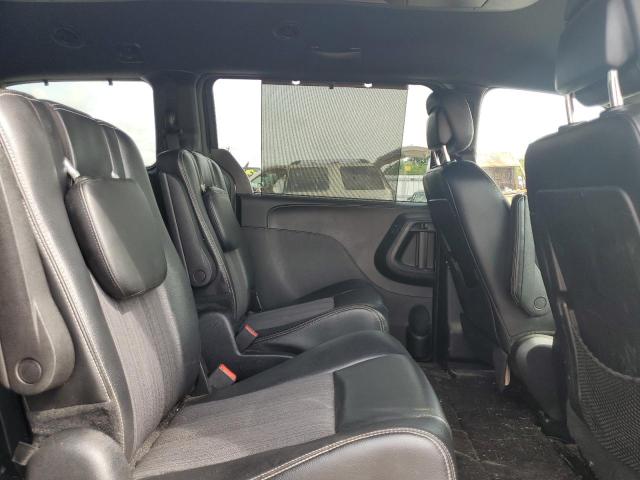 2014 Chrysler Town & Country S VIN: 2C4RC1HG8ER454614 Lot: 57045464