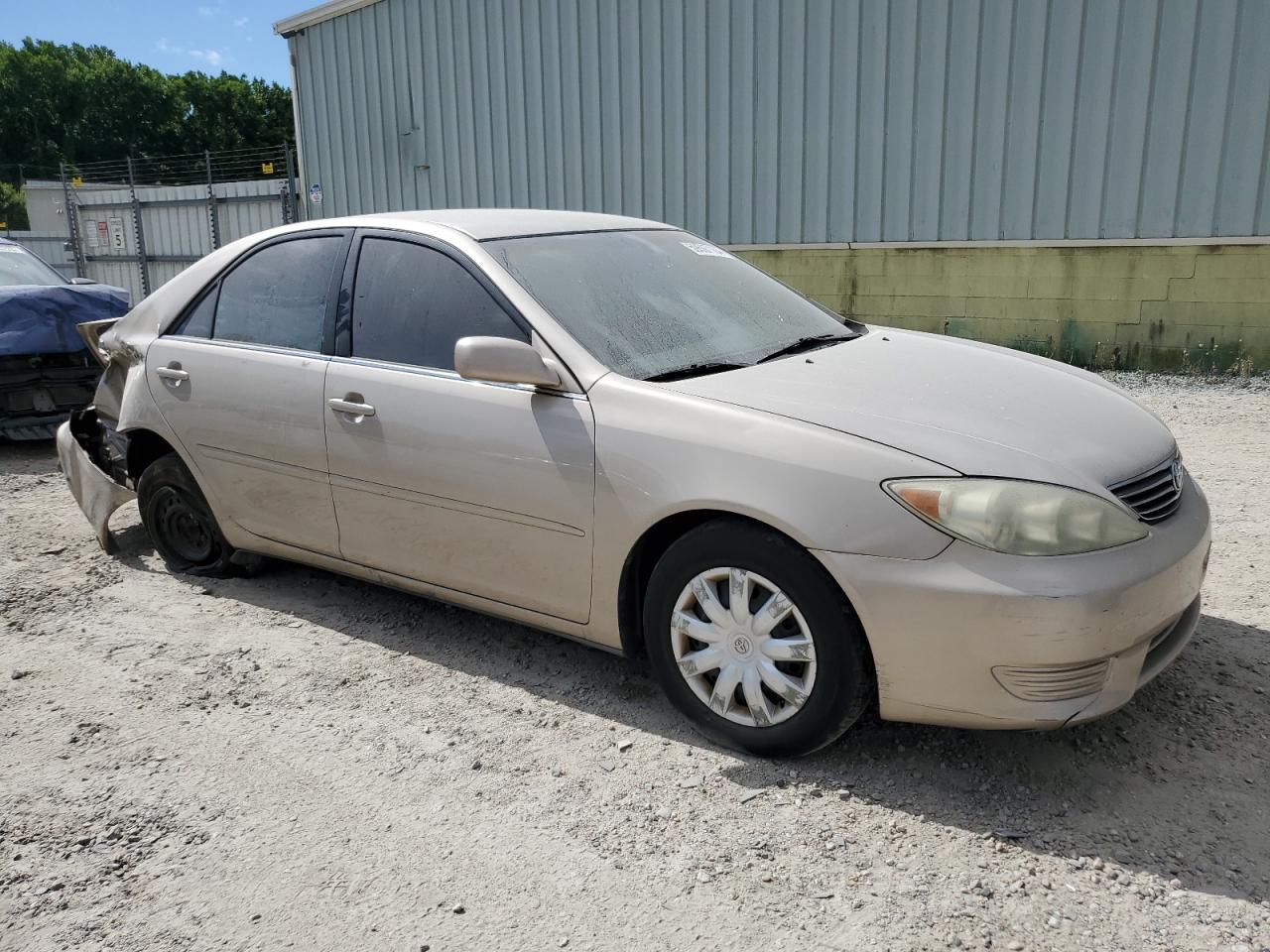 Toyota Camry le 2005