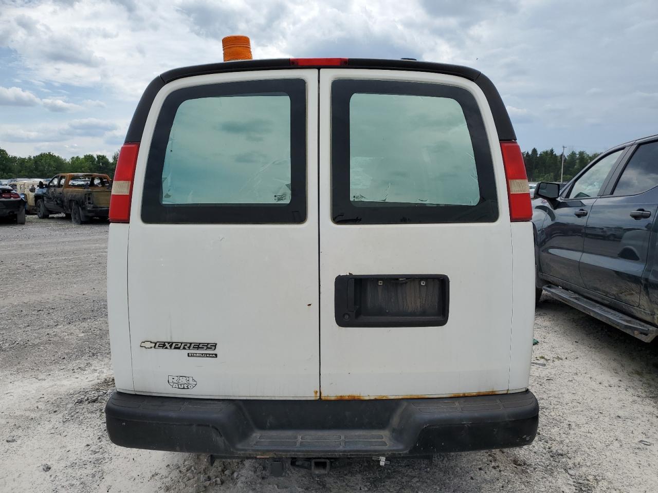 1GCWGFCA8C1142446 2012 Chevrolet Express G2500