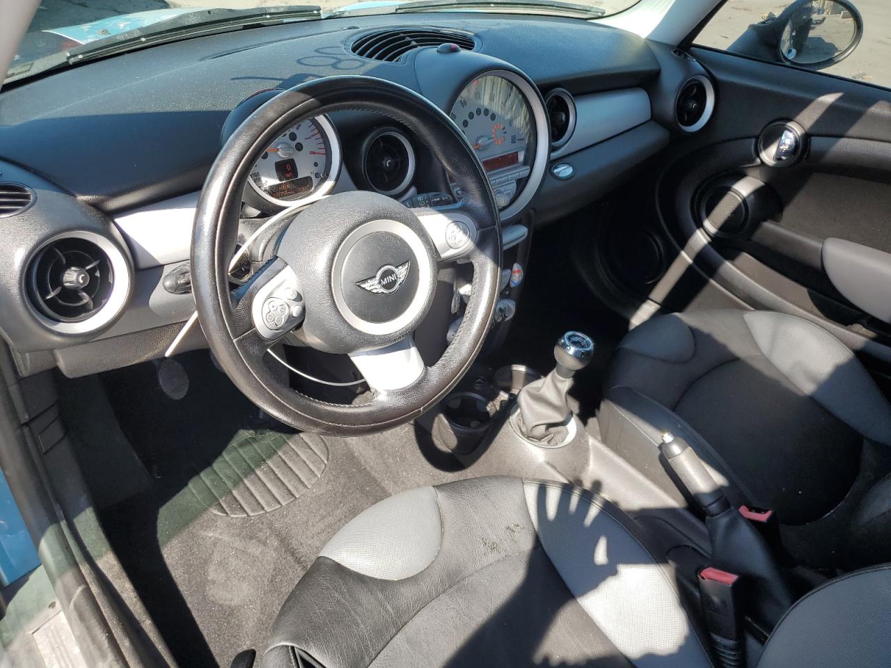 WMWMF33539TU75384 2009 Mini Cooper