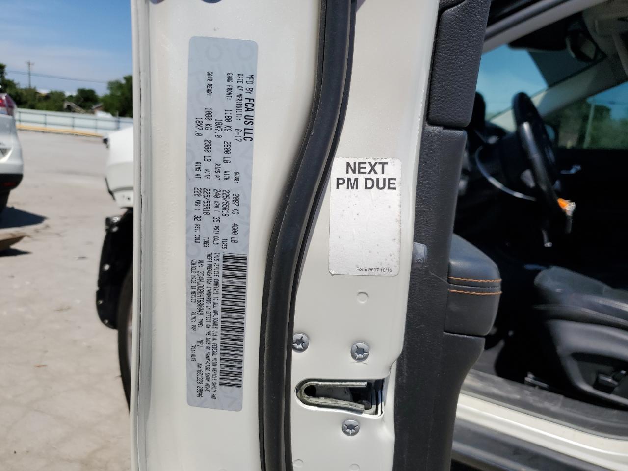 3C4NJDCB0HT680049 2017 Jeep Compass Limited