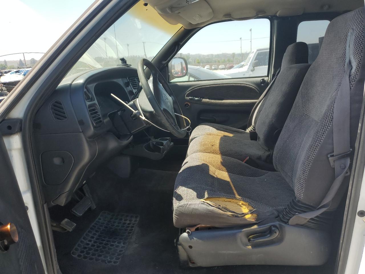 1B7KC23Z8XJ571133 1999 Dodge Ram 2500