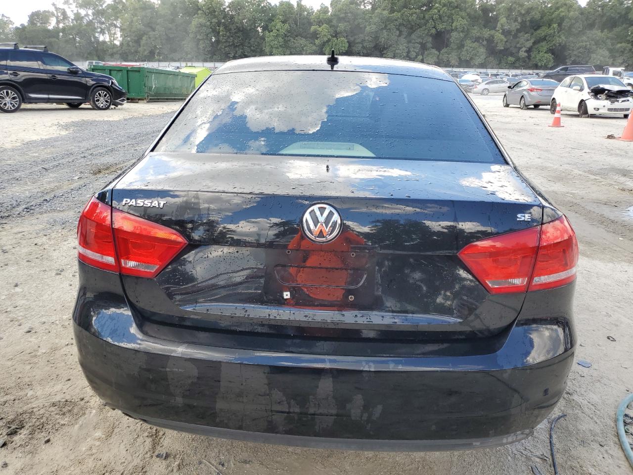 1VWBP7A32DC111964 2013 Volkswagen Passat Se