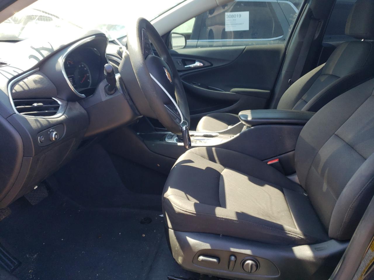 1G1ZD5ST5KF159122 2019 Chevrolet Malibu Lt