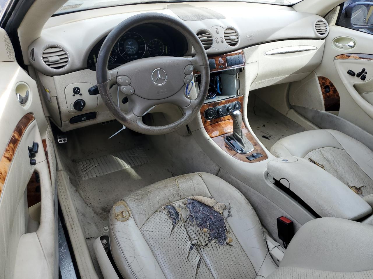 WDBTK65G65T036067 2005 Mercedes-Benz Clk 320