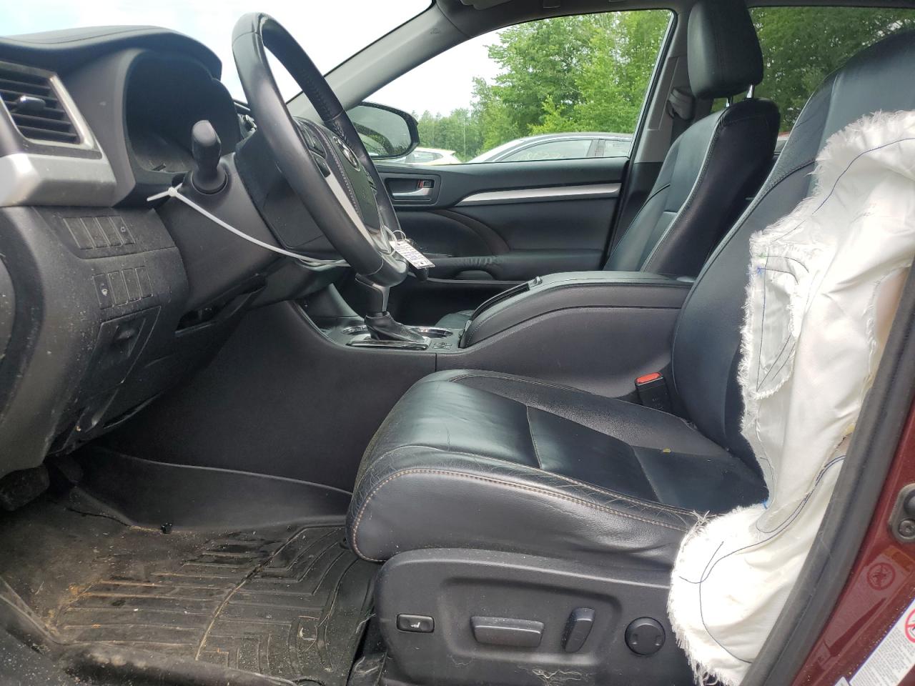 5TDJKRFH5ES013847 2014 Toyota Highlander Xle