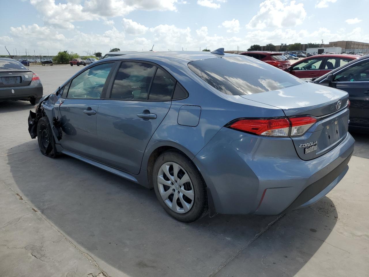 2021 Toyota Corolla Le vin: 5YFEPMAE4MP200801