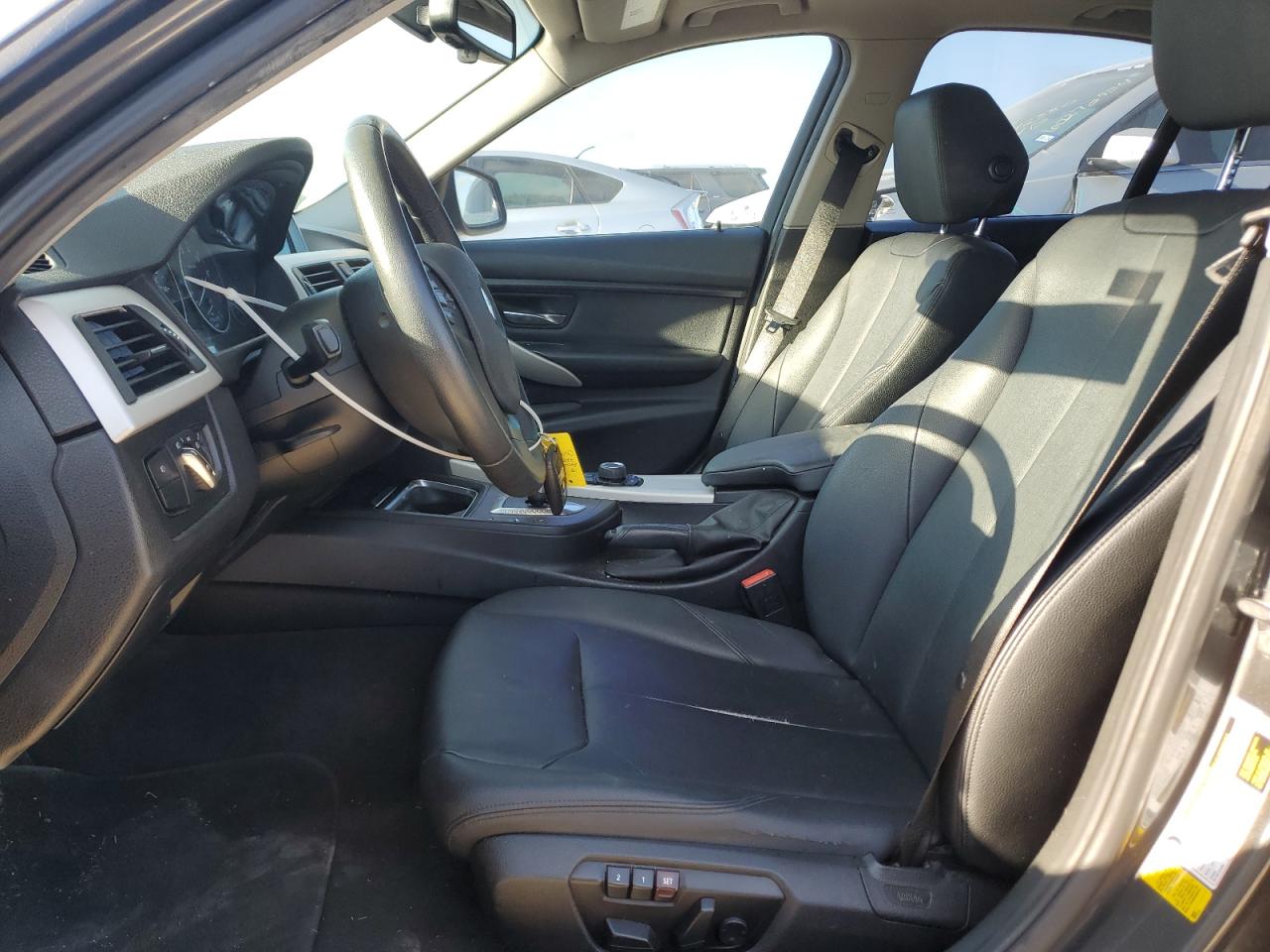 WBA3B1C53FK138873 2015 BMW 320 I