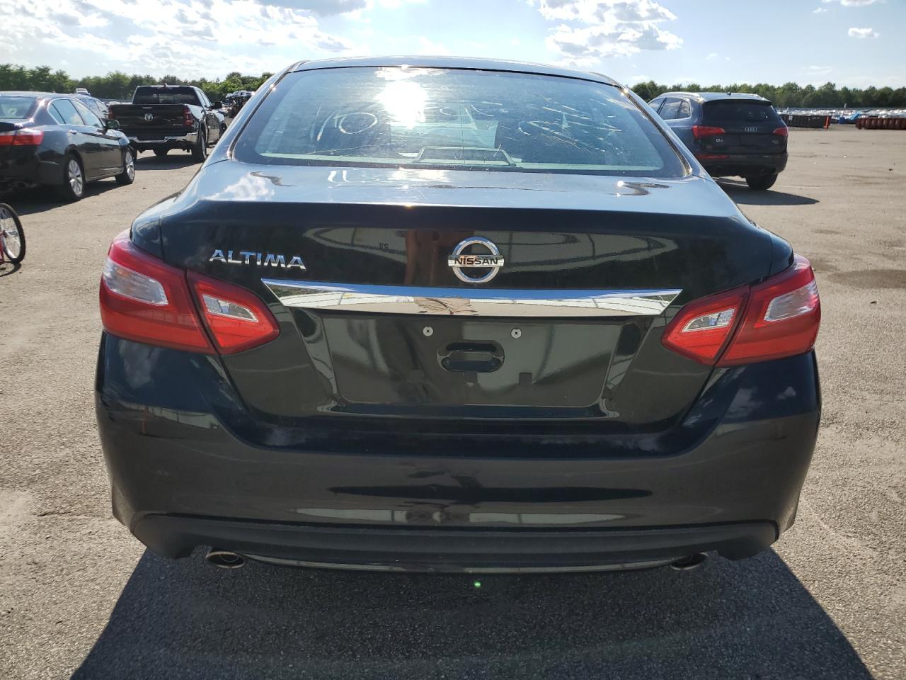 2017 Nissan Altima 2.5 vin: 1N4AL3AP9HN327297