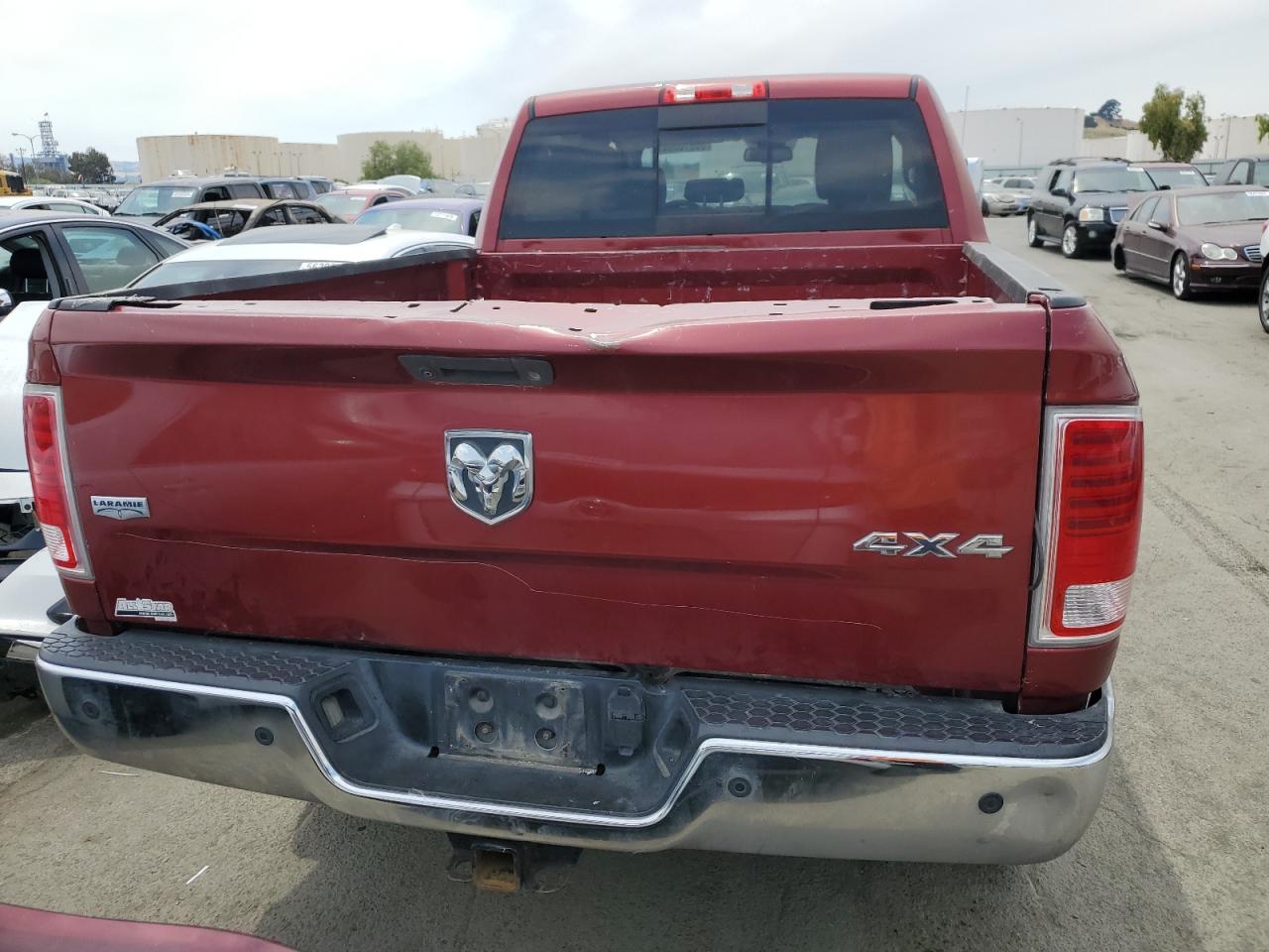 3C6UR5FL0FG553829 2015 Ram 2500 Laramie
