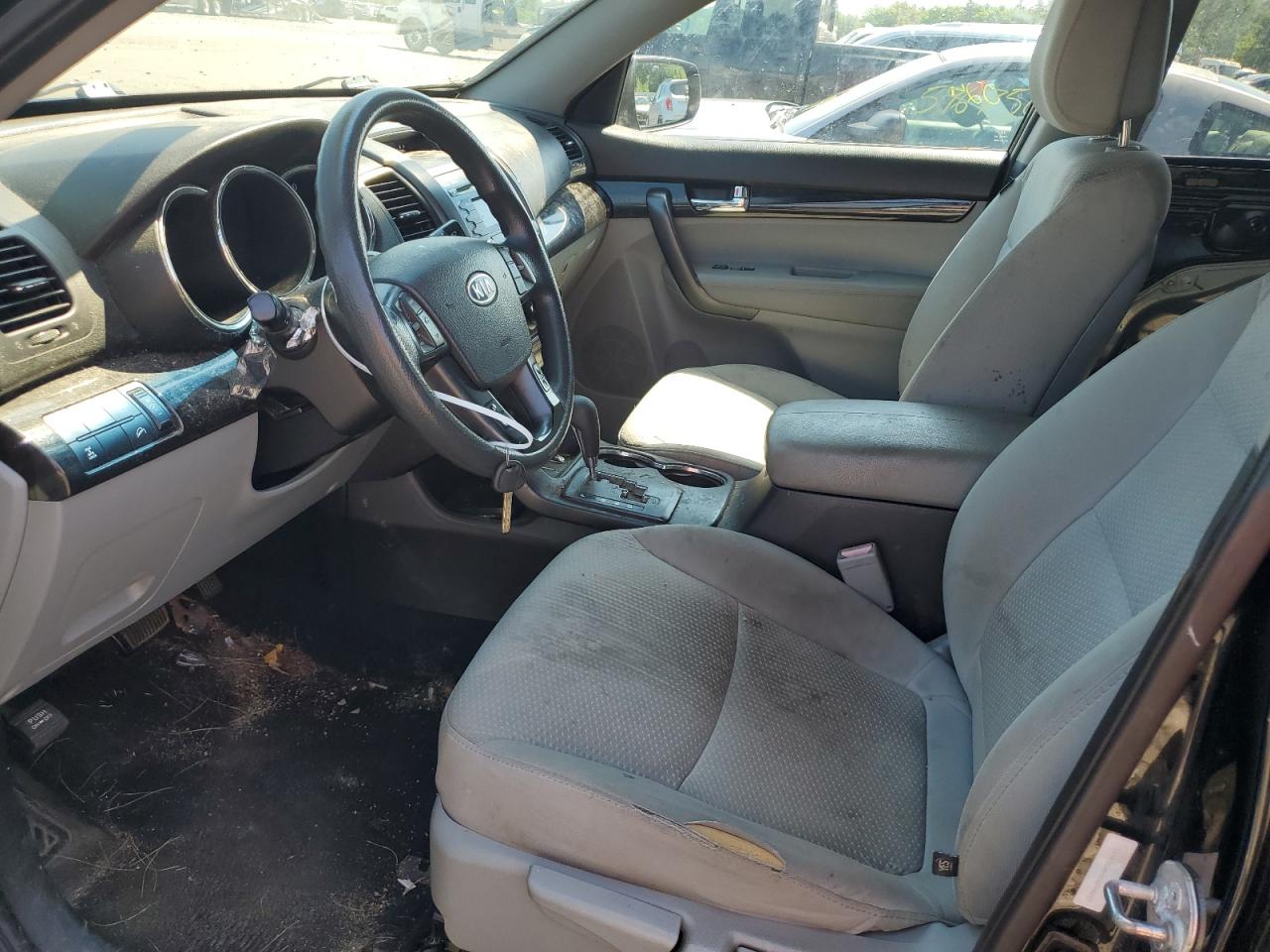 5XYKTCA65CG294899 2012 Kia Sorento Base