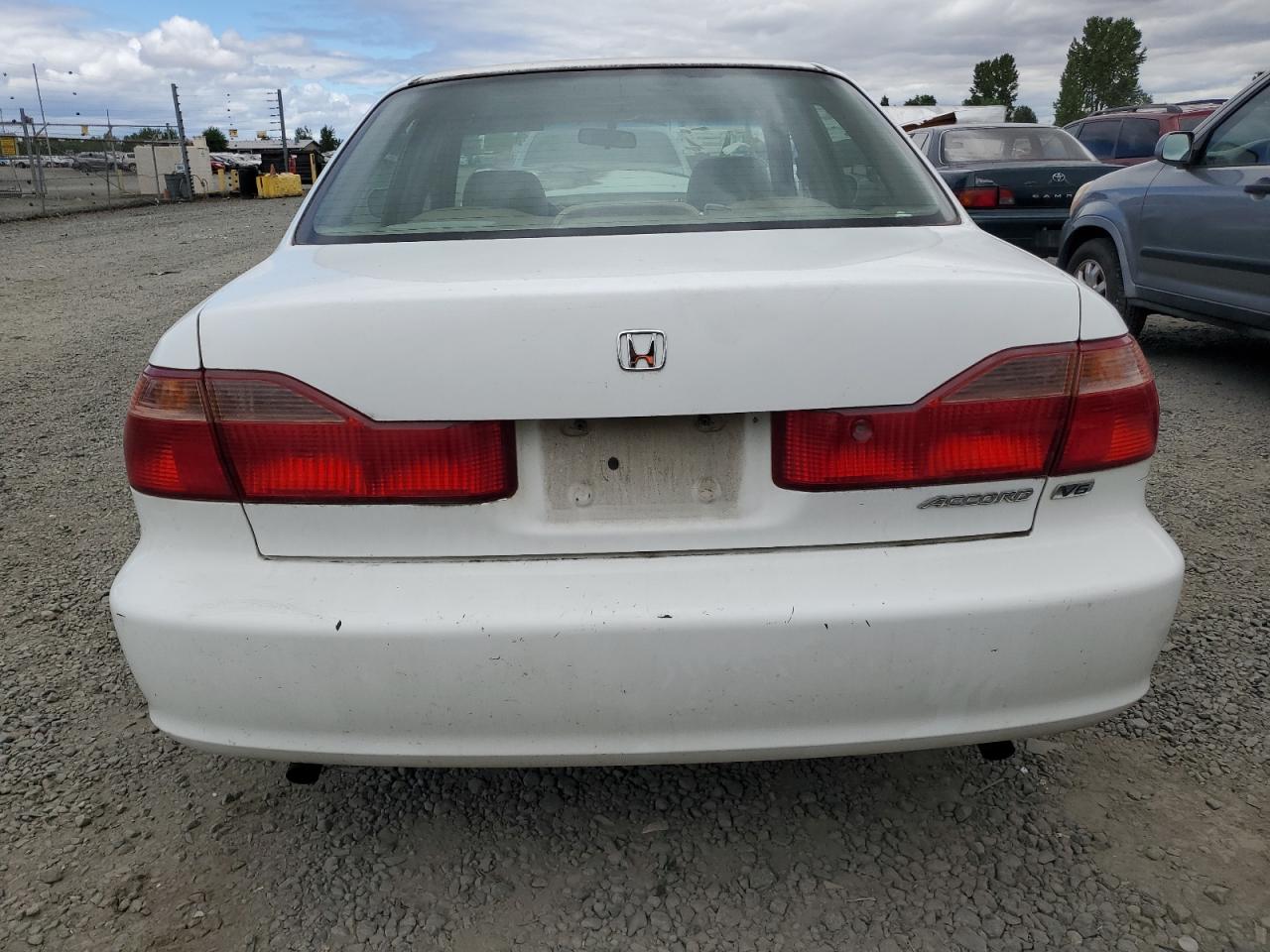 1HGCG1653XA055856 1999 Honda Accord Ex