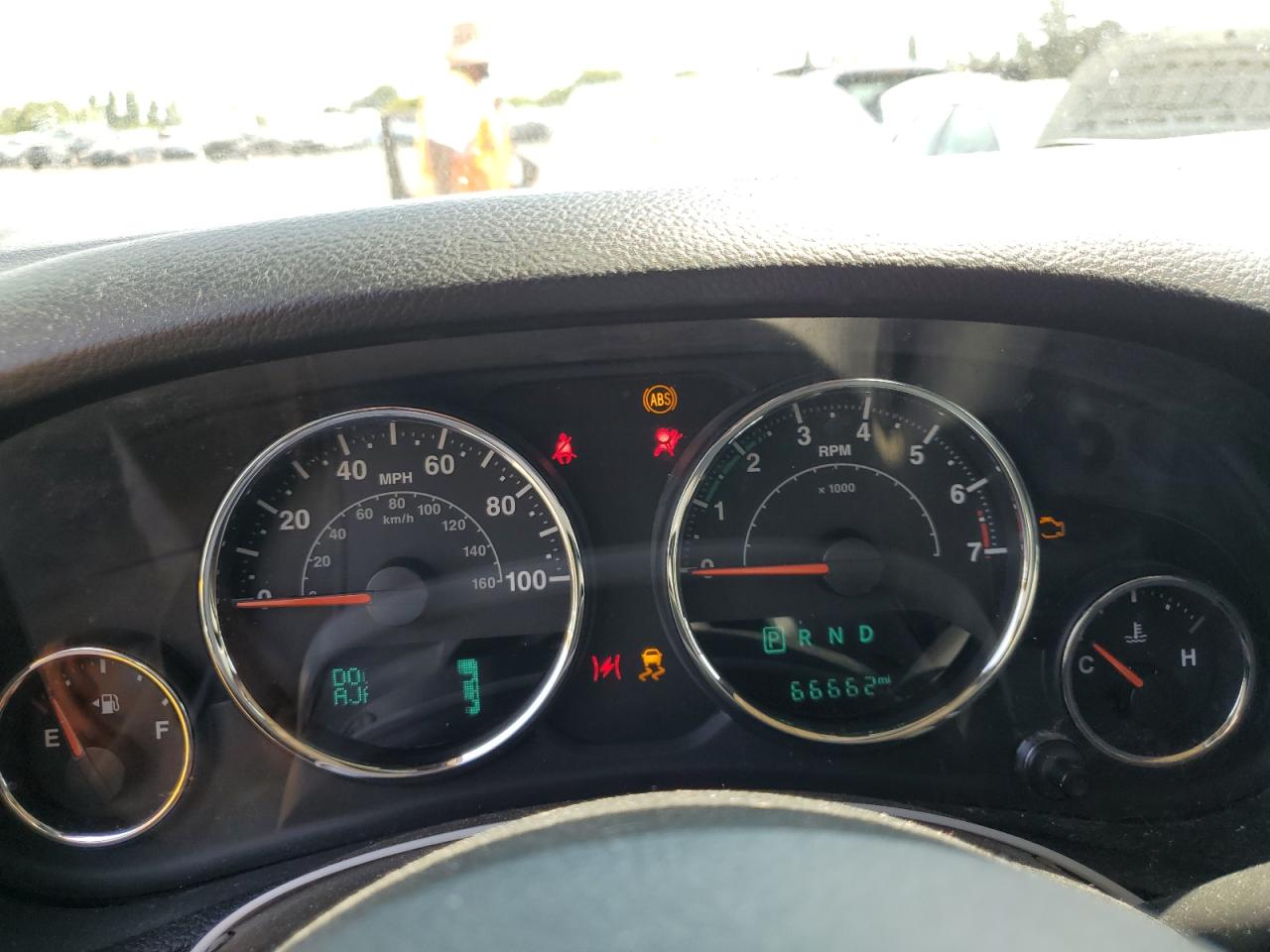 1C4HJWDGXFL567284 2015 Jeep Wrangler Unlimited Sport