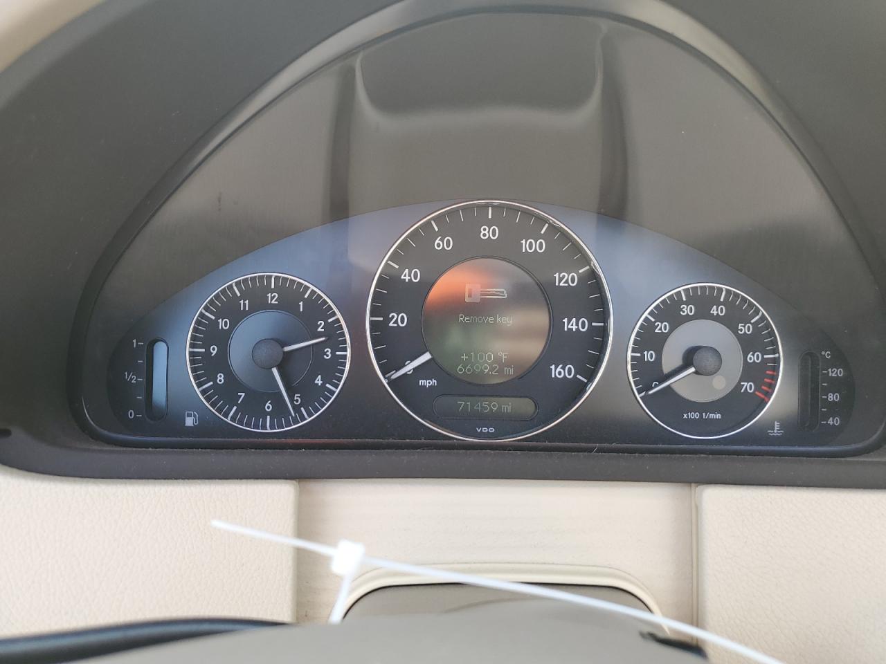 WDBTK72F17T081566 2007 Mercedes-Benz Clk 550