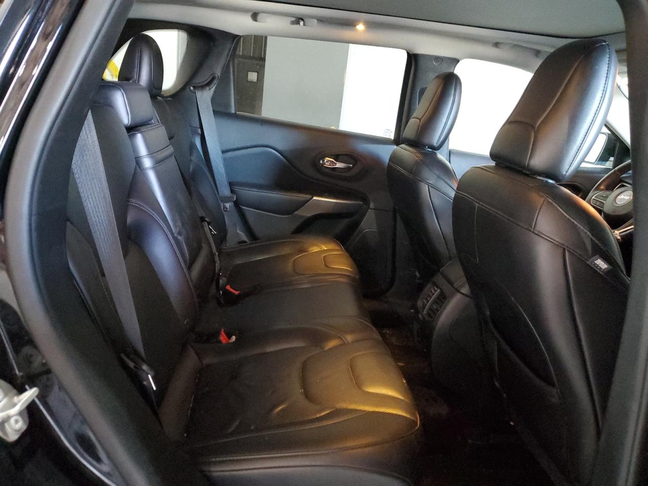 1C4PJMDX8KD200887 2019 Jeep Cherokee Limited