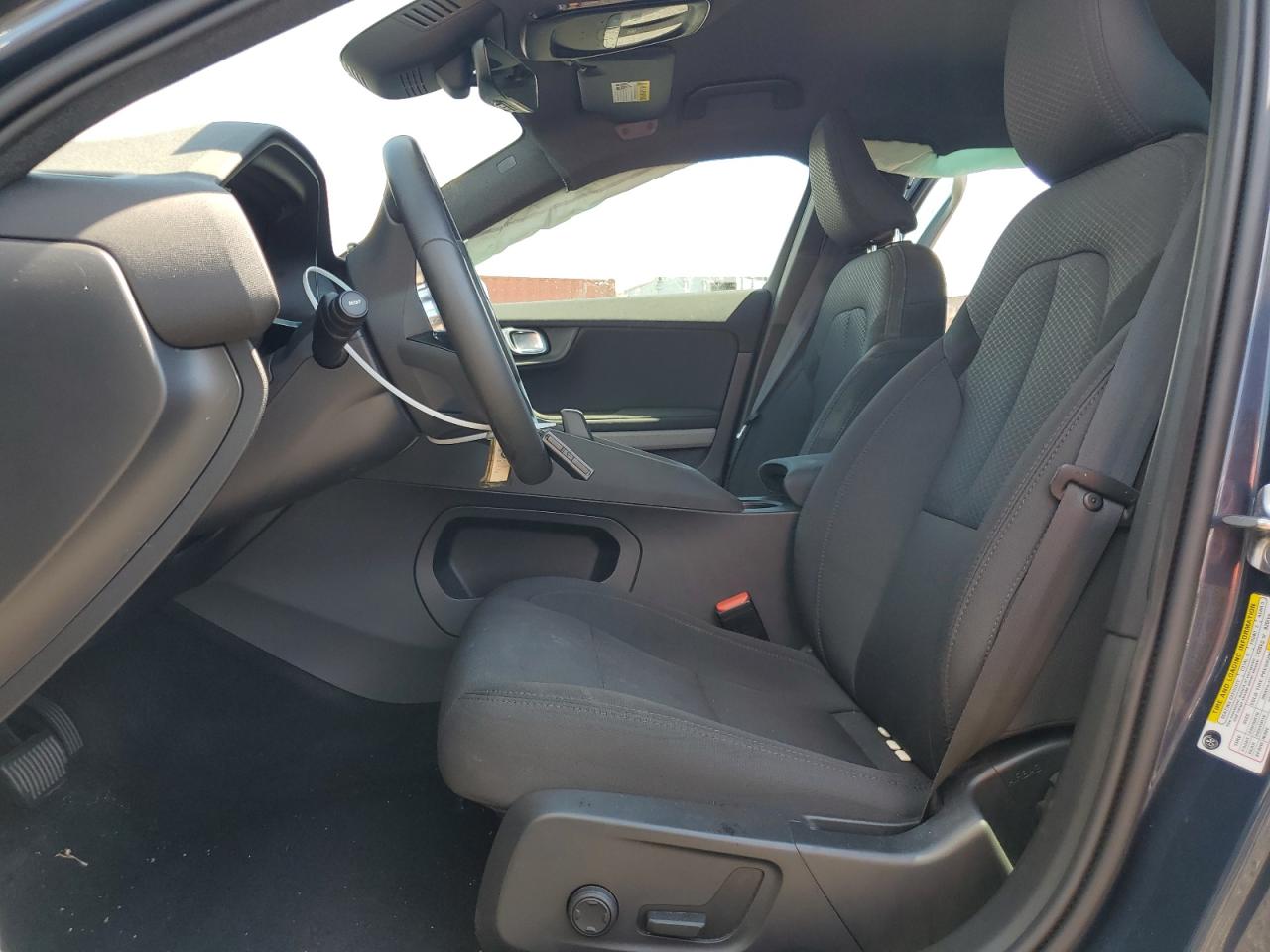 YSMED3KA1PL143909 2023 Polestar 2