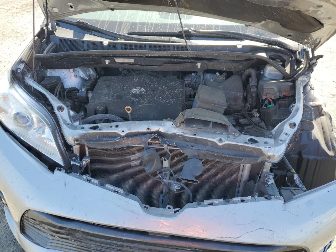 5TDYZ3DC2LS034778 2020 Toyota Sienna Xle