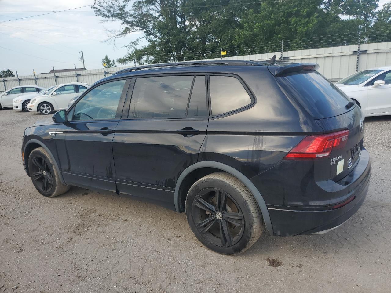 3VV3B7AX1KM091843 2019 Volkswagen Tiguan Se