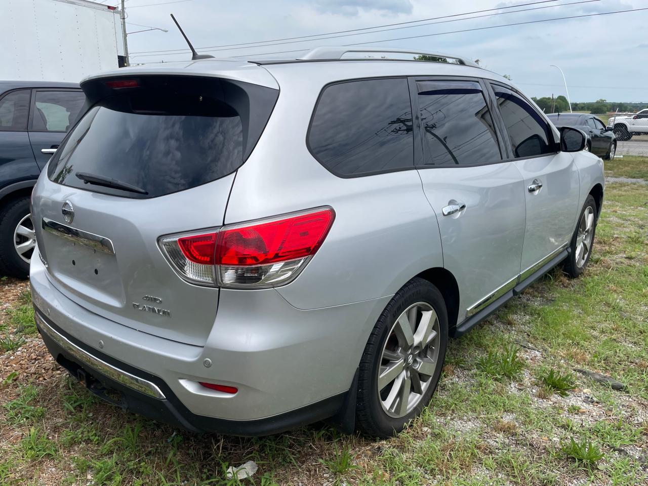 2014 Nissan Pathfinder S vin: 5N1AR2MM9EC611116