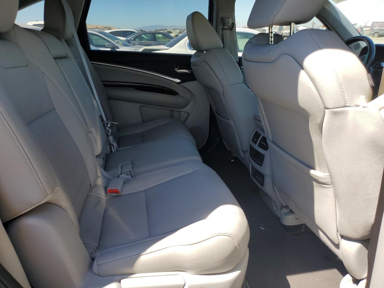 5J8YD3H35HL002166 2017 Acura Mdx