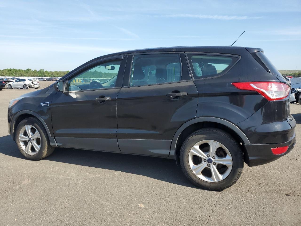 2016 Ford Escape S vin: 1FMCU0F72GUC71632