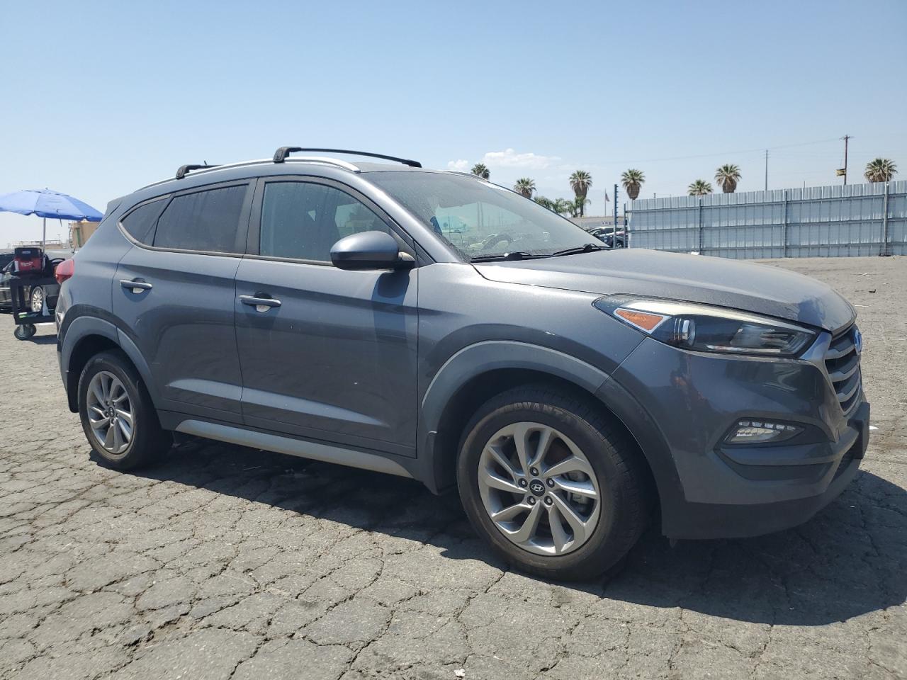 2017 Hyundai Tucson Limited vin: KM8J33A44HU389885