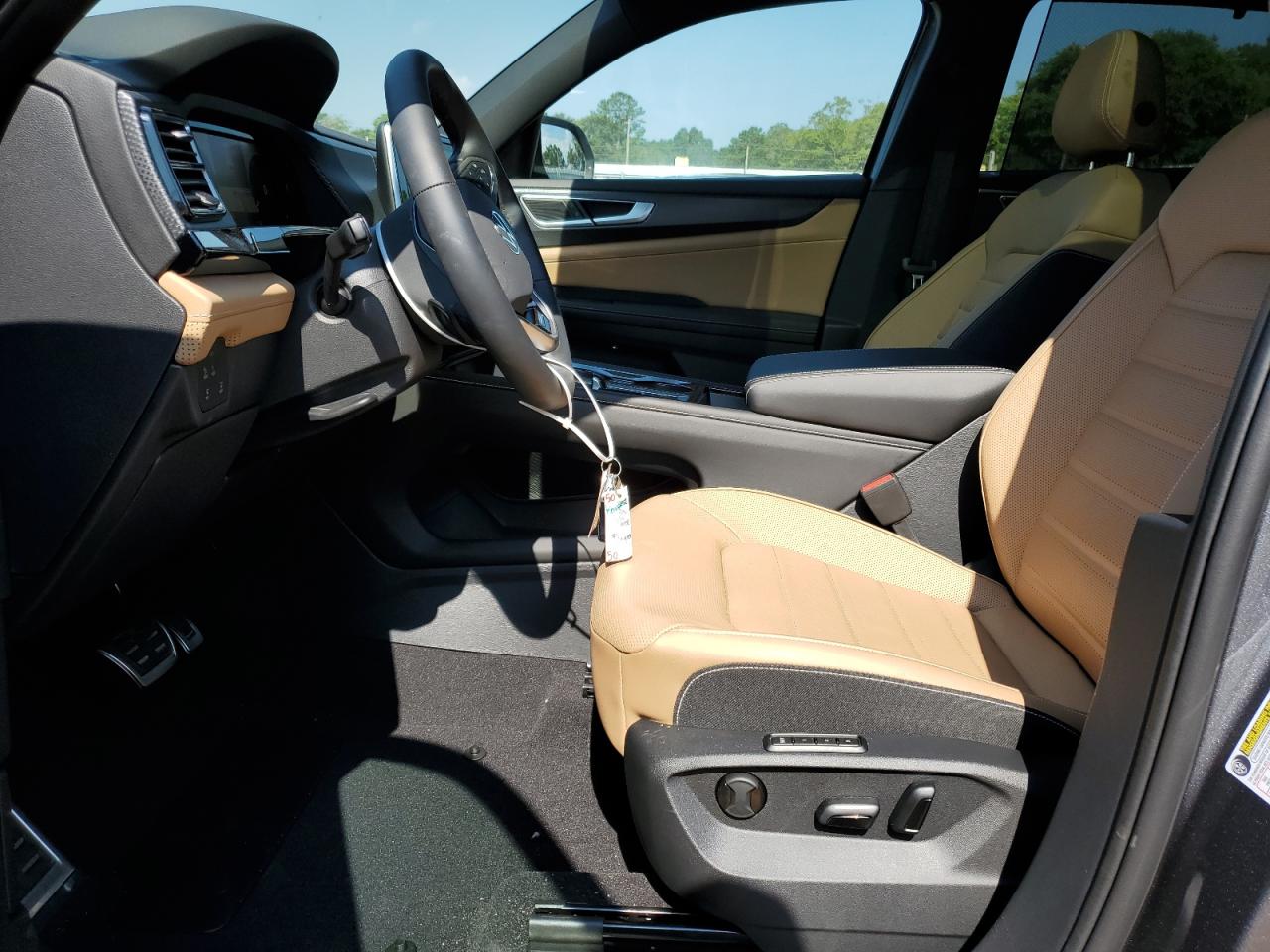 1V2AE2CA2RC234768 2024 Volkswagen Atlas Cross Sport Sel R-Line