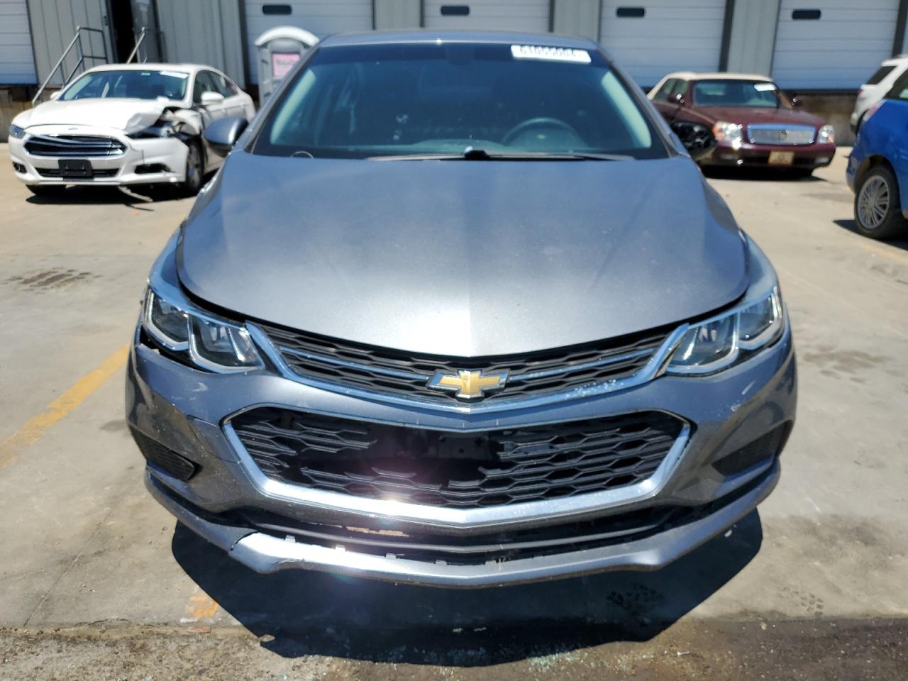 2018 Chevrolet Cruze Lt vin: 1G1BE5SM1J7138428