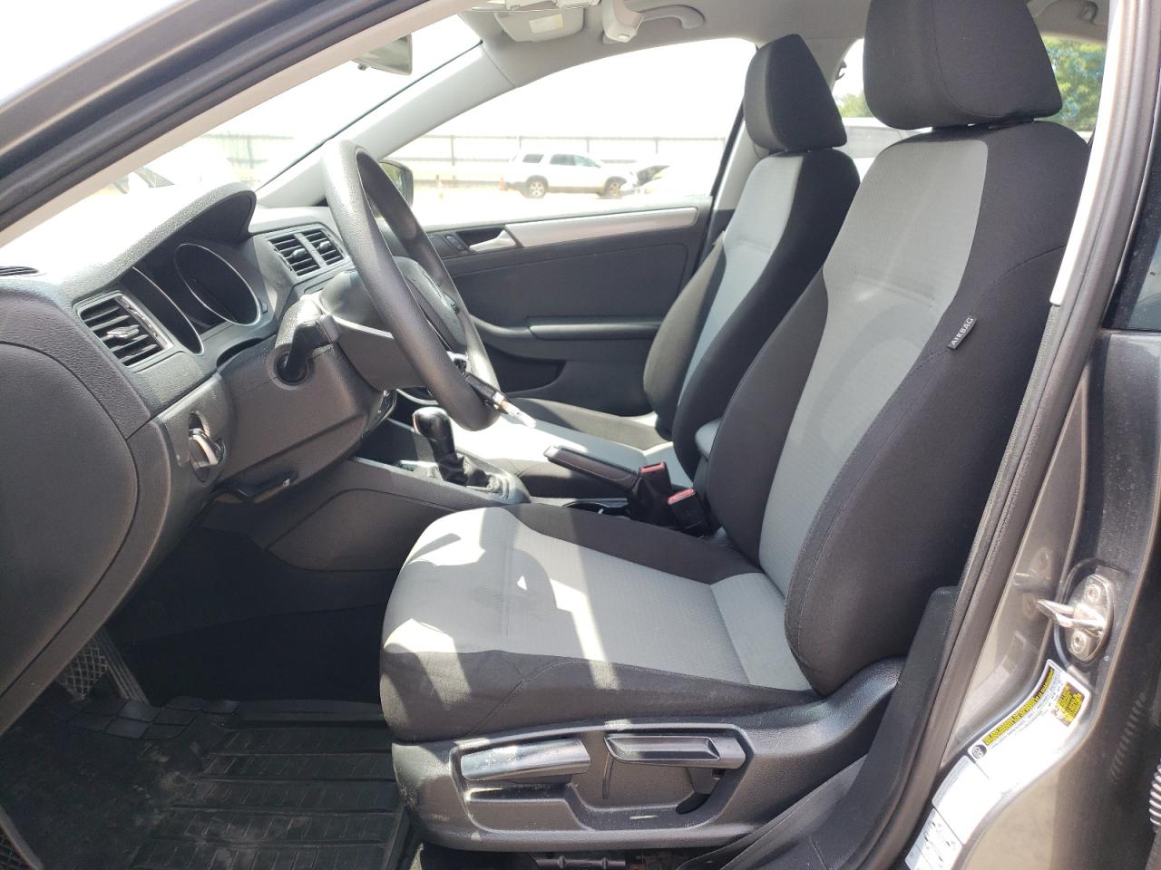 3VW2B7AJ2HM379141 2017 Volkswagen Jetta S