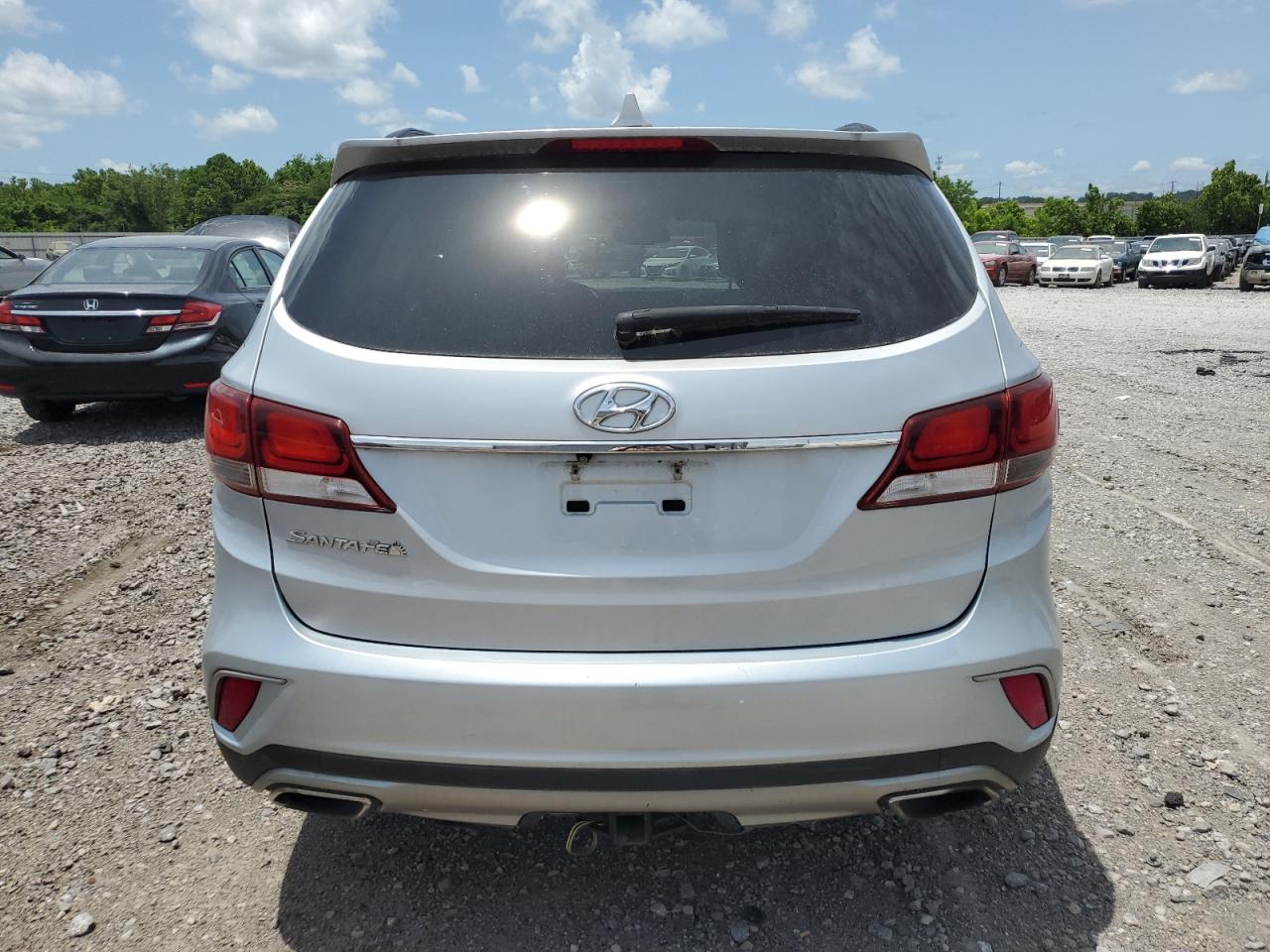 2017 Hyundai Santa Fe Se vin: KM8SM4HF4HU167961