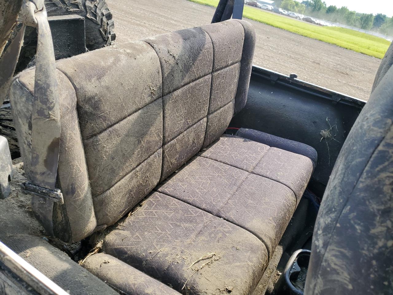 1J4FA39S12P774288 2002 Jeep Wrangler / Tj X