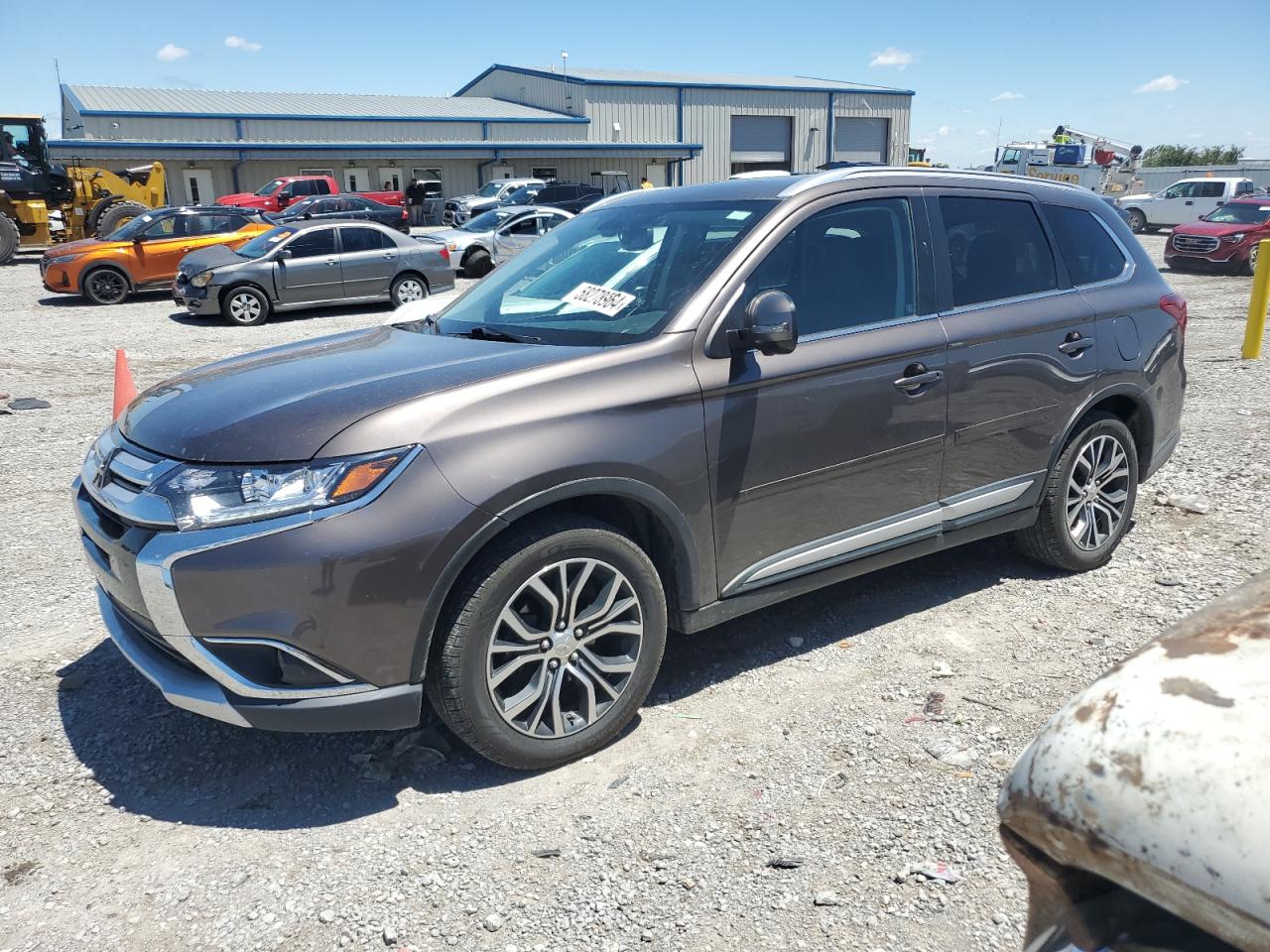 Mitsubishi Outlander 2018 Medium