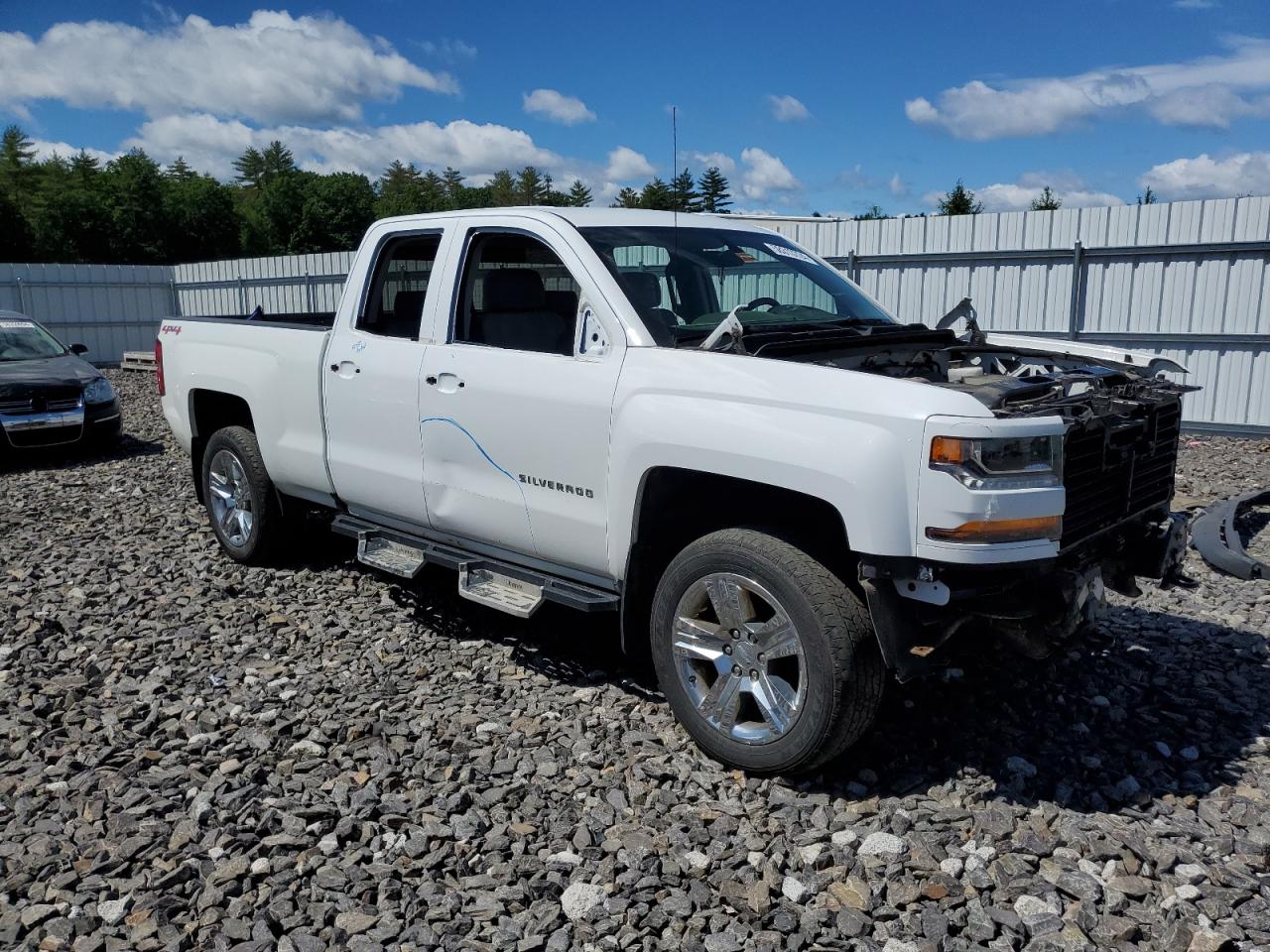 1GCVKPEC3HZ118885 2017 Chevrolet Silverado K1500 Custom