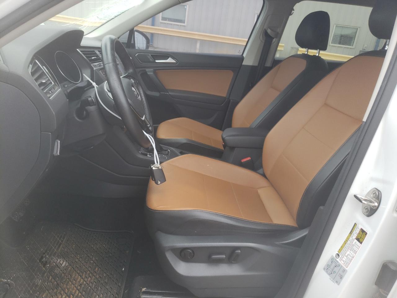 3VV3B7AX4JM086635 2018 Volkswagen Tiguan Se