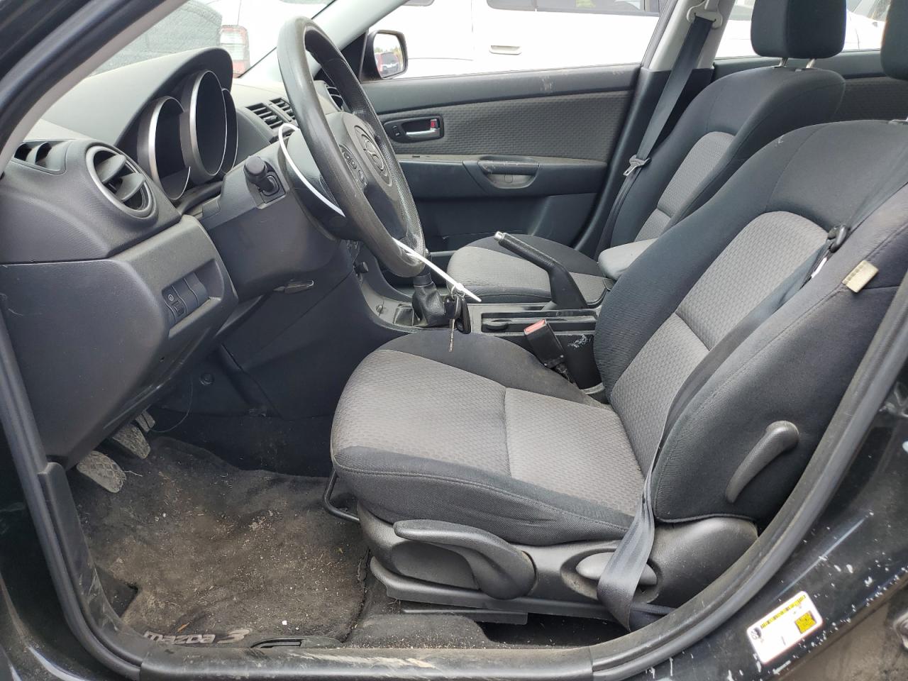 JM1BK32G361499992 2006 Mazda 3 I