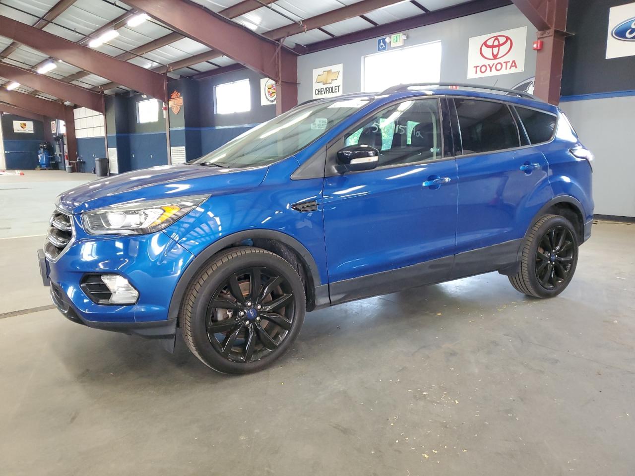 2017 Ford Escape Titanium vin: 1FMCU9J99HUC13046