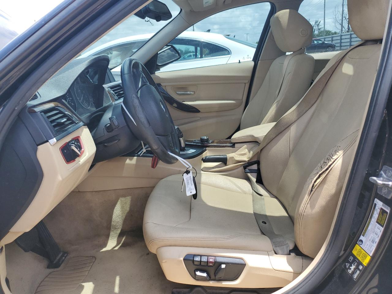 WBA3C3C59FK203413 2015 BMW 320 I xDrive