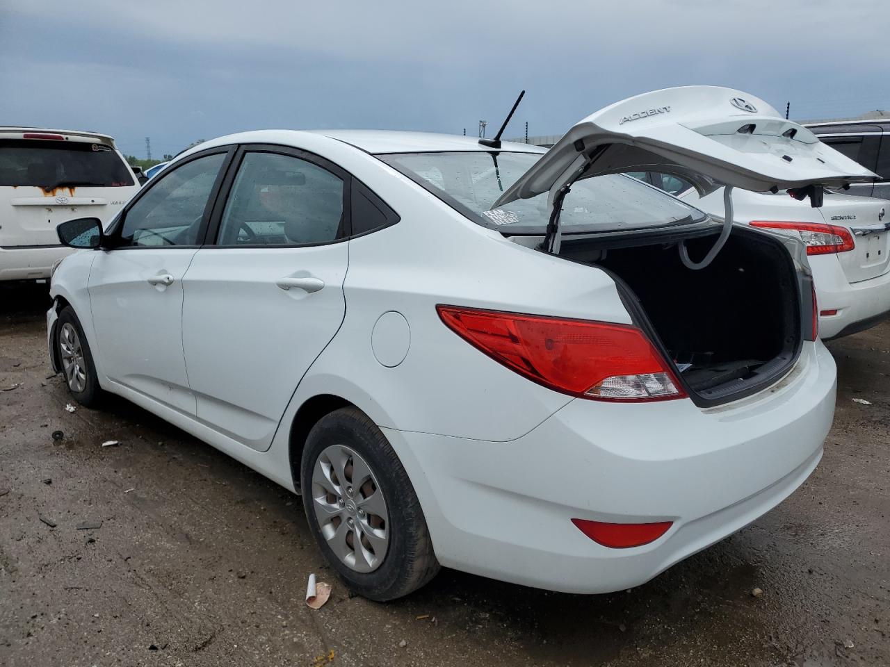 2016 Hyundai Accent Se vin: KMHCT4AE3GU030582