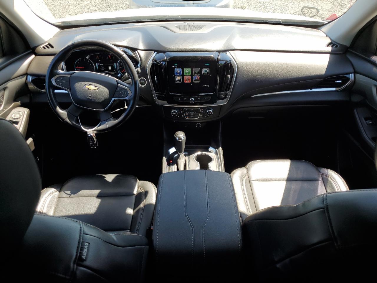 1GNEVHKW9KJ162897 2019 Chevrolet Traverse Lt