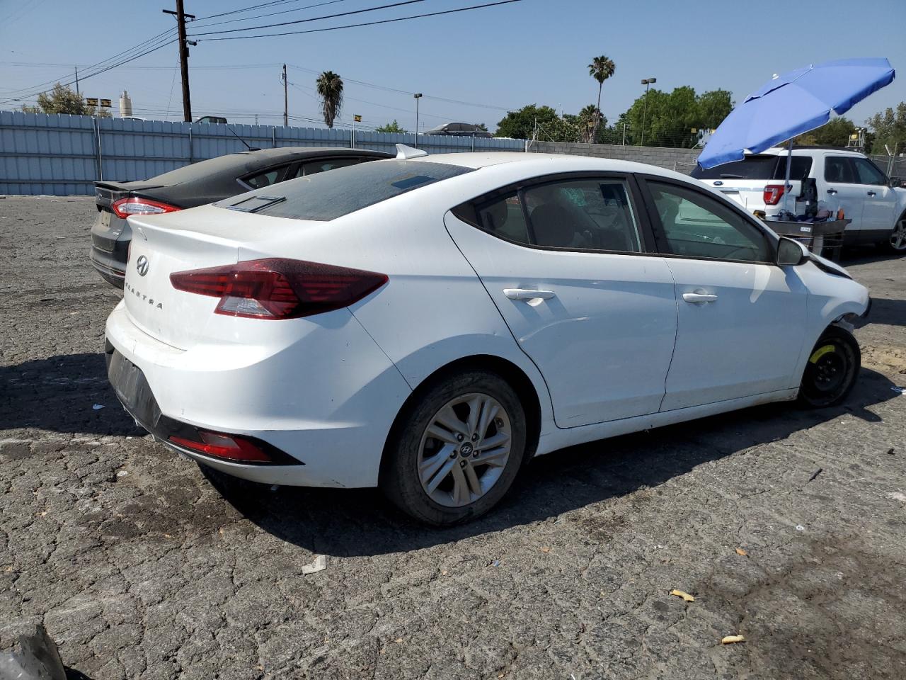 2020 Hyundai Elantra Sel vin: 5NPD84LF8LH560583