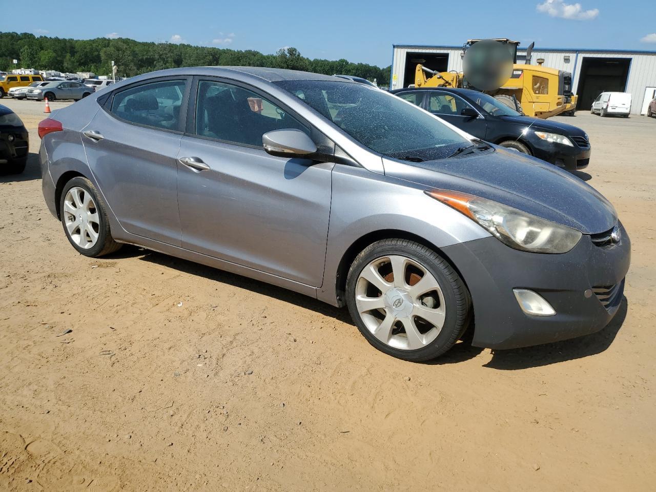 2013 Hyundai Elantra Gls vin: KMHDH4AE2DU621438