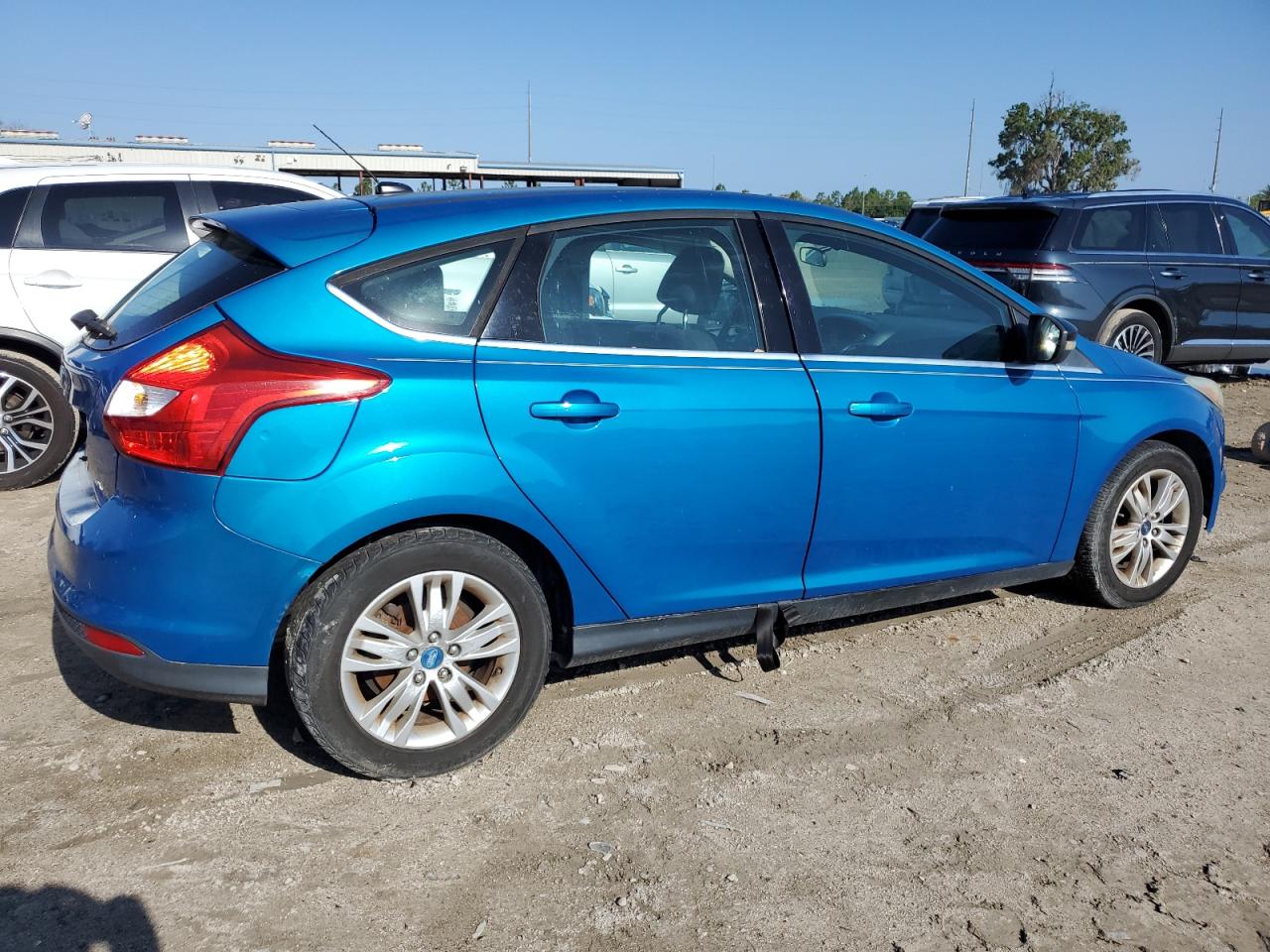 2012 Ford Focus Sel vin: 1FAHP3M2XCL172640